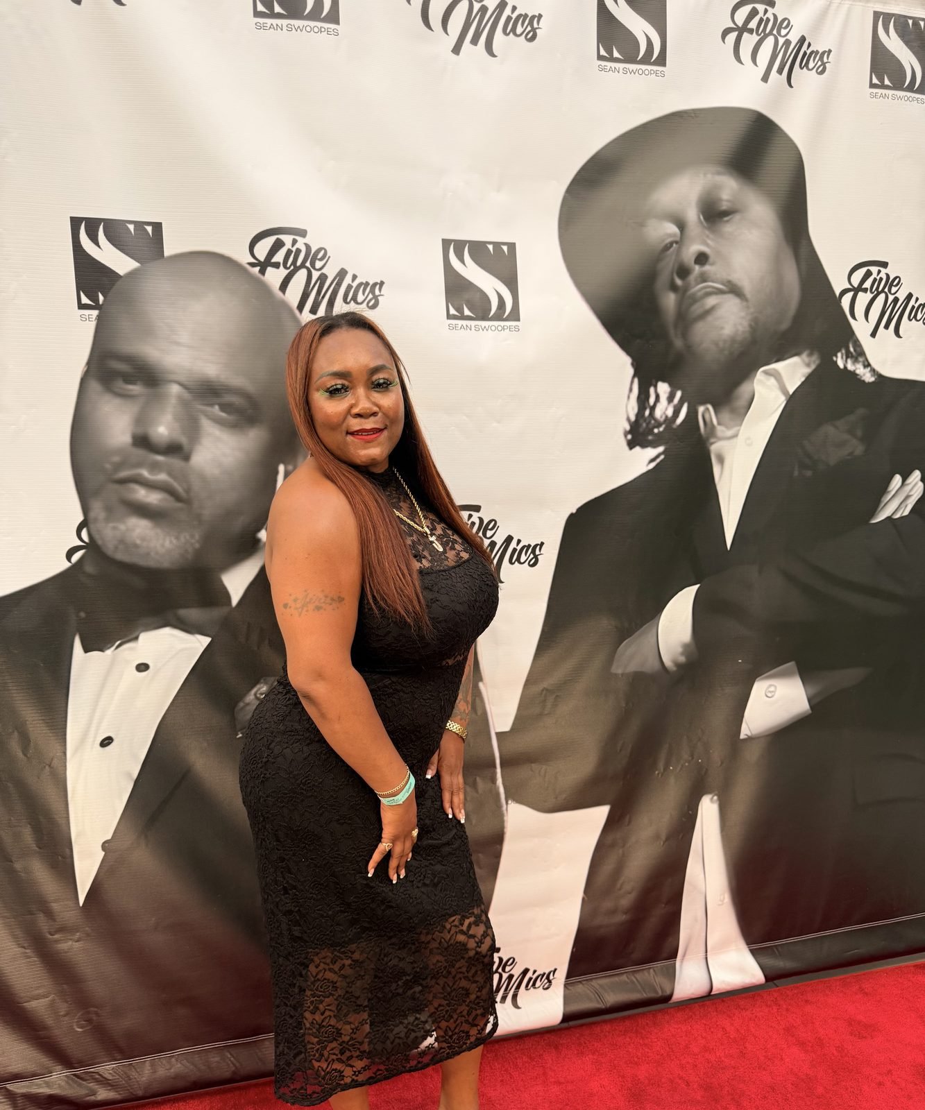 Jay Plush on the Five Mics red carpet in black lace
